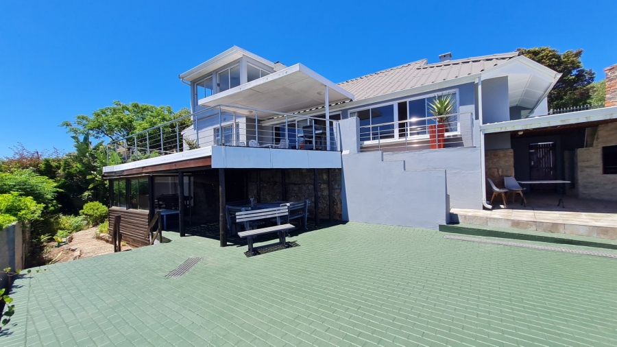 4 Bedroom Property for Sale in Linkside Western Cape